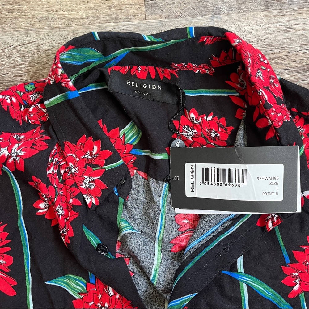 NWT ASOS Religion Revere Black Collar Button Down Shirt w/ Red Floral Print - Picture 6 of 16